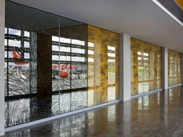 VERRE MIROIR ESPION & CHROME DESIGN AVEC PROTECTION SOLAIRE ET PARE BALLES