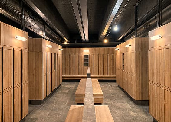 CABINES SANITAIRES ET DOUCHES