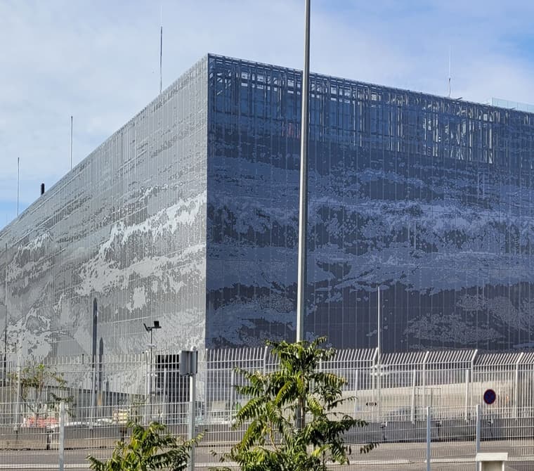 PANNEAUX FACADE DAMPERE